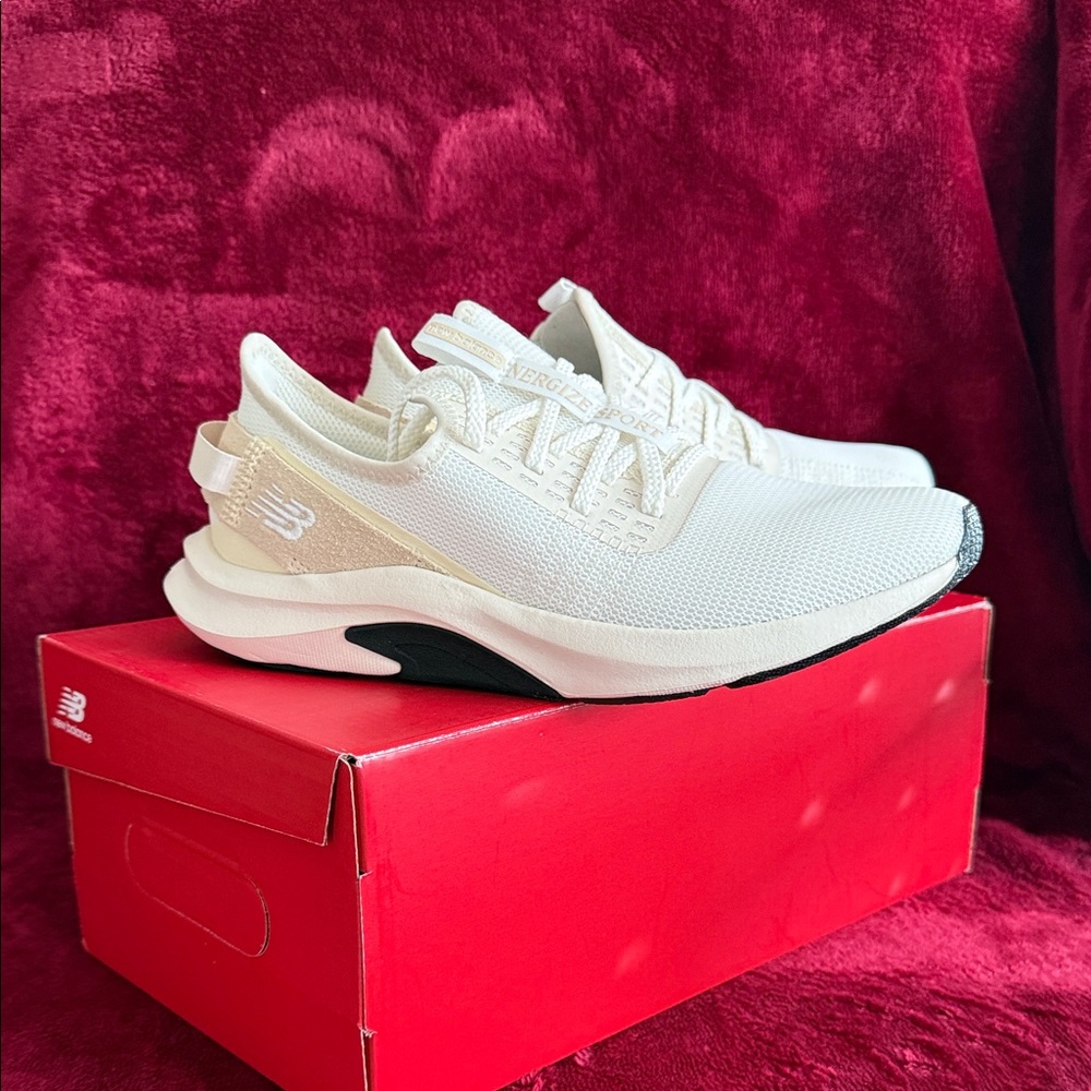 New Balance Women's Beige and White Sneakers - Picture 2 of 5